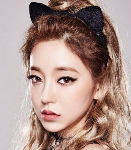 [ブラウン/BROWN] イット・ガール・ヴァンパイ3